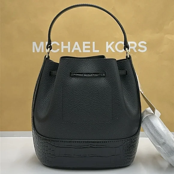 MICHAEL KORS 
Reed Medium Pebbled Leather Belted Bucket Messenger Satchel Crossb - Picture 12 of 14